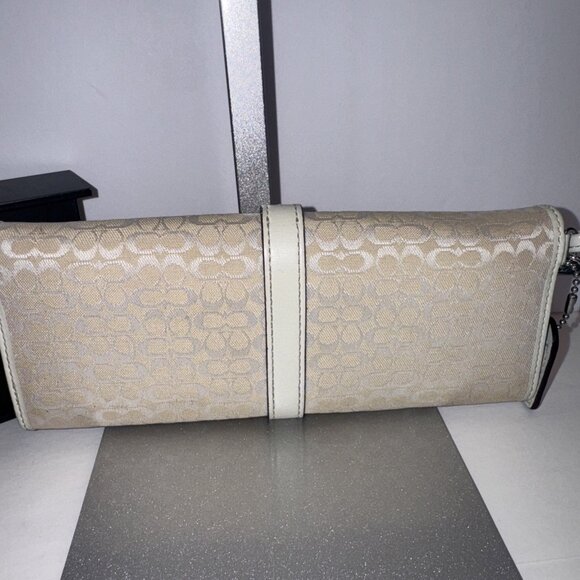 Coach Cream Slim Canvas Long Wristlet Wallet With Hang Tag 8x4” VGUC Read* - Picture 3 of 6